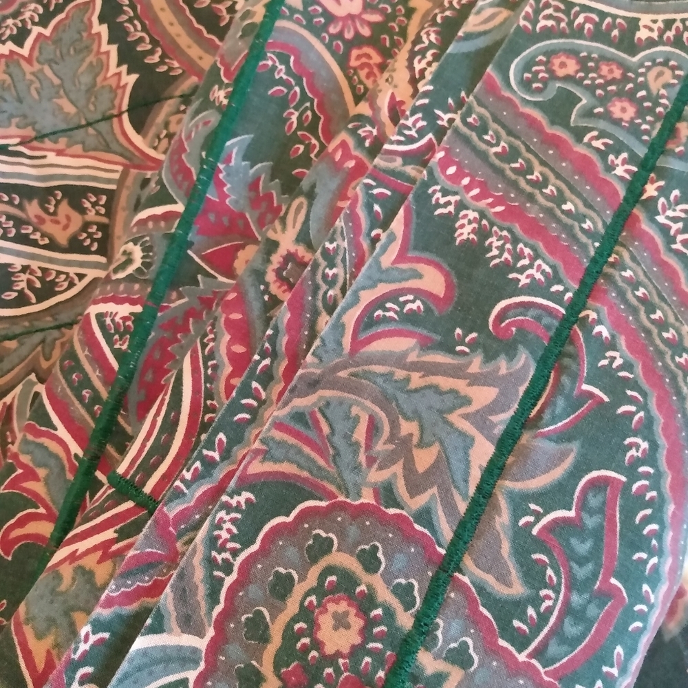 Vintage Cannon 80s, 90s 2 shams and matching Valance